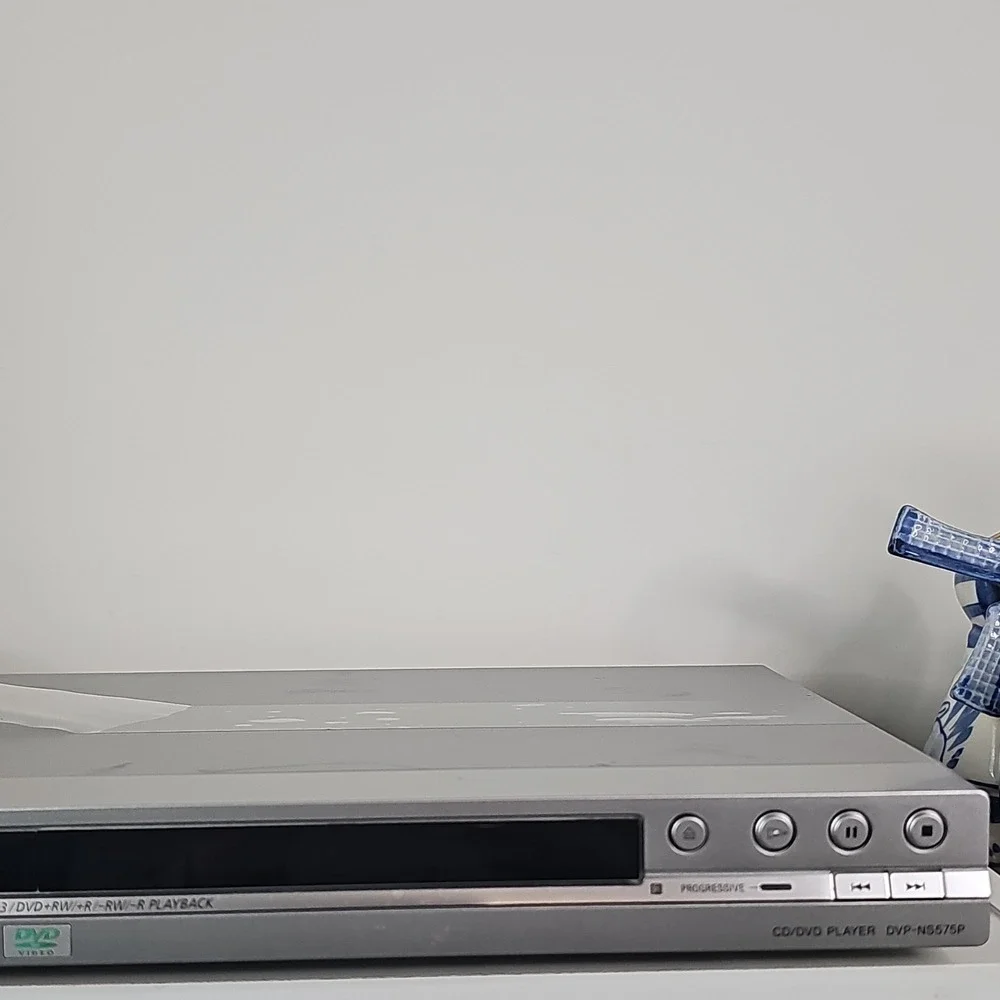 Sony DVP-NS575P DVD Player Silver Progressive Scan DTS w/ Remote